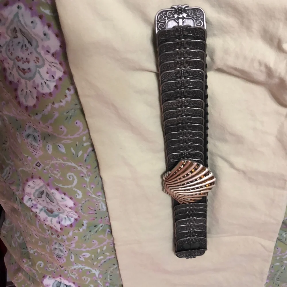 Stretch belt size medium